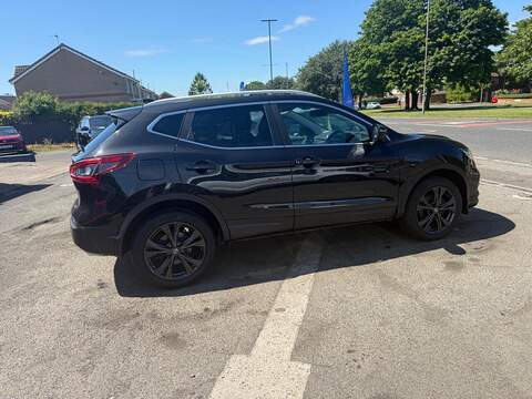 Nissan Qashqai 1.5 dCi N-Connecta SUV 5dr Diesel Manual Euro 6 (s/s) (110 ps) - U80434