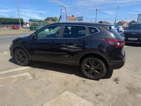 Nissan Qashqai 1.5 dCi N-Connecta SUV 5dr Diesel Manual Euro 6 (s/s) (110 ps) - U80434