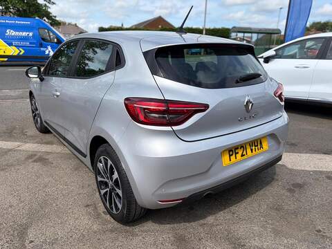 Renault Clio TCe Iconic Hatchback 1.0 Manual Petrol - U80436