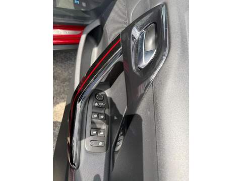Peugeot 2008 1.5 BlueHDi GT Line SUV 5dr Diesel Manual 6 Spd Eu SUV 1.5 Manual Diesel - U80439