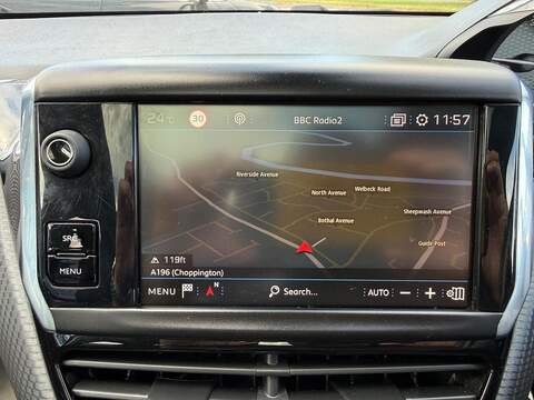 Peugeot 2008 1.5 BlueHDi GT Line SUV 5dr Diesel Manual 6 Spd Eu SUV 1.5 Manual Diesel - U80439