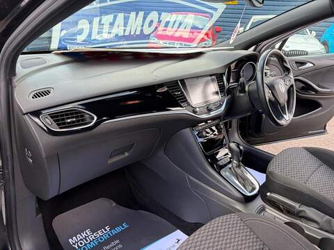 Vauxhall Astra 1.4i Turbo SRi Nav Hatchback 5dr Petrol Auto Euro 6 (s/s) (150 ps) - U80462