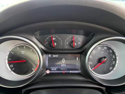 Vauxhall Astra 1.4i Turbo SRi Nav Hatchback 5dr Petrol Auto Euro 6 (s/s) (150 ps) - U80462