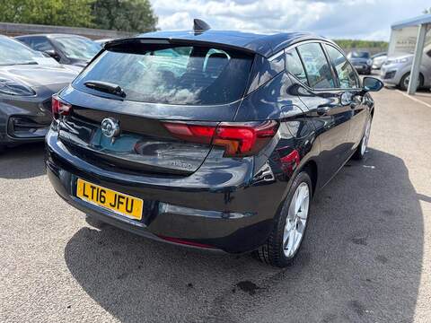 Vauxhall Astra 1.4i Turbo SRi Nav Hatchback 5dr Petrol Auto Euro 6 (s/s) (150 ps) - U80462