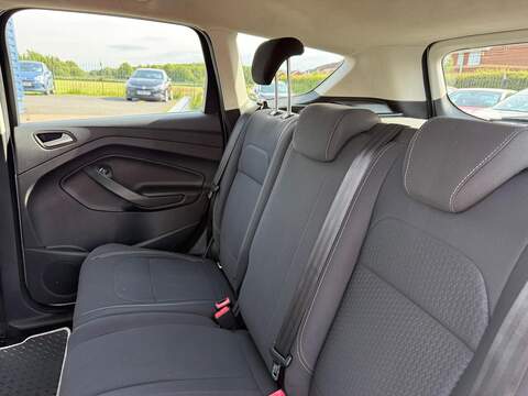 Ford Kuga 1.5 TDCi Zetec SUV 5dr Diesel Manual Euro 6 (s/s) (120 ps) - U80481