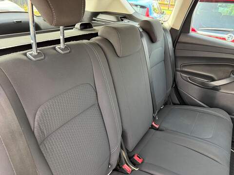 Ford Kuga 1.5 TDCi Zetec SUV 5dr Diesel Manual Euro 6 (s/s) (120 ps) - U80481