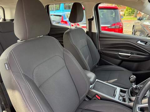 Ford Kuga 1.5 TDCi Zetec SUV 5dr Diesel Manual Euro 6 (s/s) (120 ps) - U80481