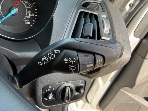 Ford Kuga 1.5 TDCi Zetec SUV 5dr Diesel Manual Euro 6 (s/s) (120 ps) - U80481
