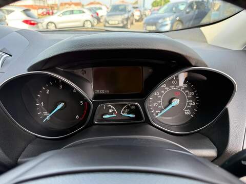 Ford Kuga 1.5 TDCi Zetec SUV 5dr Diesel Manual Euro 6 (s/s) (120 ps) - U80481