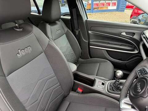 Jeep Avenger 1.2 Summit Euro 6 (s/s) 5dr - U80484