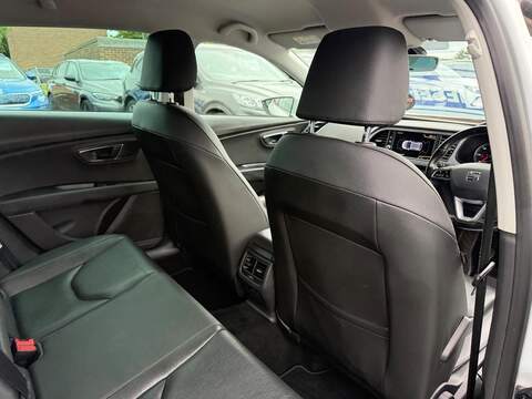 SEAT Leon 2.0 TDI XCELLENCE Technology Hatchback 5dr Diesel Manual Euro 6 (s/s) (150 ps) - U80508