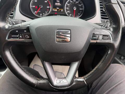 SEAT Leon 2.0 TDI XCELLENCE Technology Hatchback 5dr Diesel Manual Euro 6 (s/s) (150 ps) - U80508