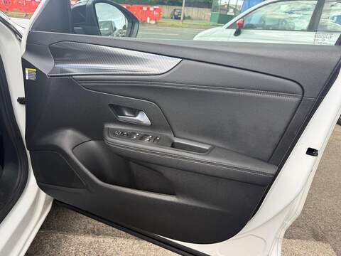 Vauxhall Mokka Electric 54kWh Ultimate Auto 5dr (Long Range) - U80514