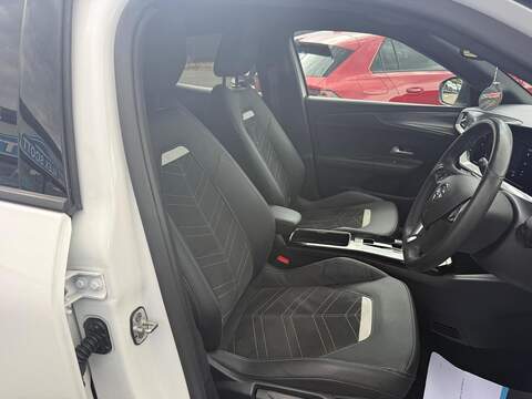 Vauxhall Mokka Electric 54kWh Ultimate Auto 5dr (Long Range) - U80514