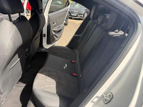 Vauxhall Mokka Electric 54kWh Ultimate Auto 5dr (Long Range) - U80514