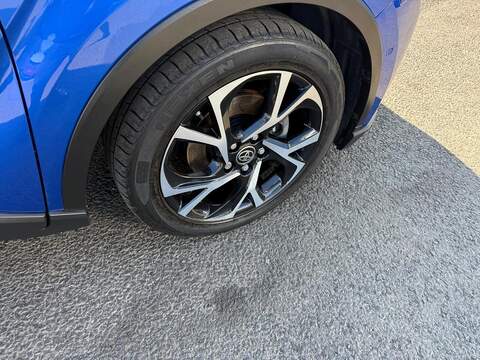 Toyota C-HR 1.8 VVT-h Design CVT Euro 6 (s/s) 5dr - U80520