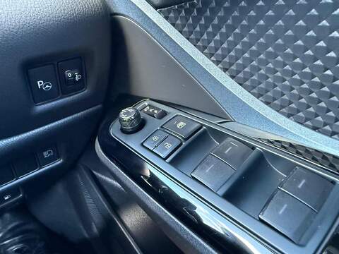 Toyota C-HR 1.8 VVT-h Design CVT Euro 6 (s/s) 5dr - U80520