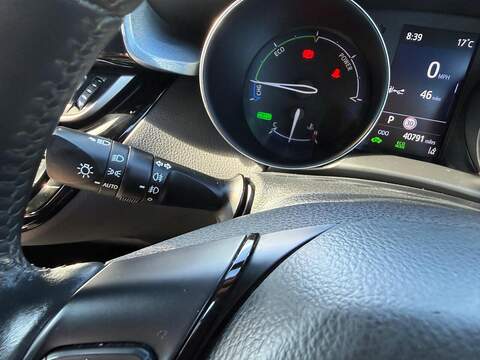 Toyota C-HR 1.8 VVT-h Design CVT Euro 6 (s/s) 5dr - U80520