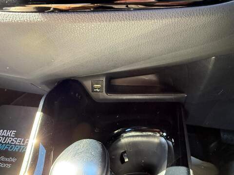 Toyota C-HR 1.8 VVT-h Design CVT Euro 6 (s/s) 5dr - U80520
