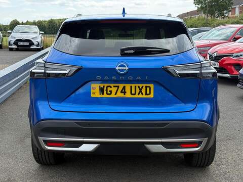 Nissan Qashqai 1.3 DIG-T MHEV N-Connecta Euro 6 (s/s) 5dr - U80532