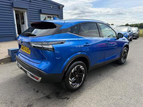 Nissan Qashqai 1.3 DIG-T MHEV N-Connecta Euro 6 (s/s) 5dr - U80532