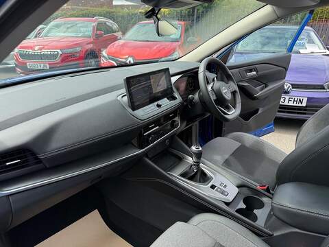 Nissan Qashqai 1.3 DIG-T MHEV N-Connecta Euro 6 (s/s) 5dr - U80532