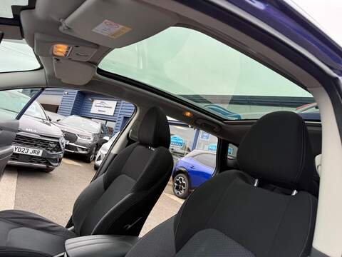 Nissan Qashqai 1.5 dCi N-Connecta SUV 5dr Diesel DCT Auto Euro 6 (s/s) (115 ps) - U80533