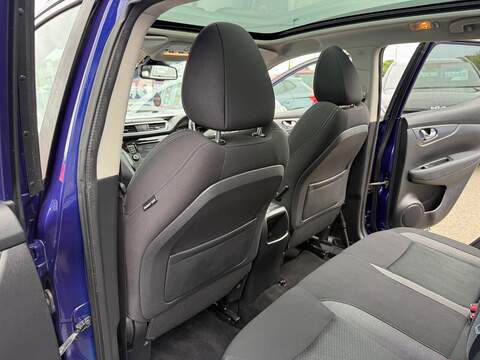Nissan Qashqai 1.5 dCi N-Connecta SUV 5dr Diesel DCT Auto Euro 6 (s/s) (115 ps) - U80533
