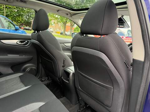Nissan Qashqai 1.5 dCi N-Connecta SUV 5dr Diesel DCT Auto Euro 6 (s/s) (115 ps) - U80533