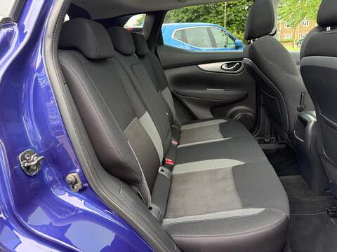 Nissan Qashqai 1.5 dCi N-Connecta SUV 5dr Diesel DCT Auto Euro 6 (s/s) (115 ps) - U80533