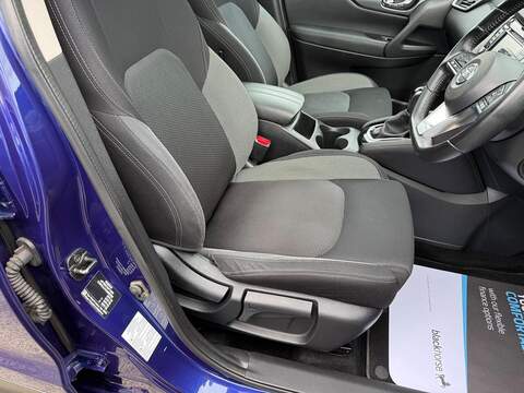Nissan Qashqai 1.5 dCi N-Connecta SUV 5dr Diesel DCT Auto Euro 6 (s/s) (115 ps) - U80533
