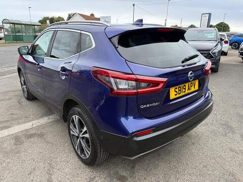 Nissan Qashqai 1.5 dCi N-Connecta SUV 5dr Diesel DCT Auto Euro 6 (s/s) (115 ps) - U80533