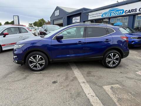 Nissan Qashqai 1.5 dCi N-Connecta SUV 5dr Diesel DCT Auto Euro 6 (s/s) (115 ps) - U80533