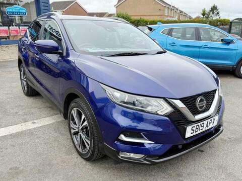 Nissan Qashqai MG HS Excite SUV 1 Automatic Petrol