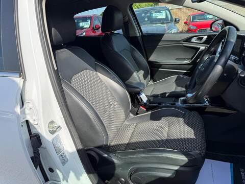 Kia XCeed 1.5 T-GDi 3 SUV 5dr Petrol Manual Euro 6 (s/s) (158 bhp) - U80535