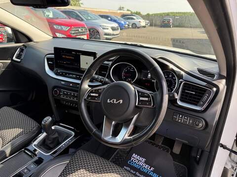 Kia XCeed 1.5 T-GDi 3 SUV 5dr Petrol Manual Euro 6 (s/s) (158 bhp) - U80535