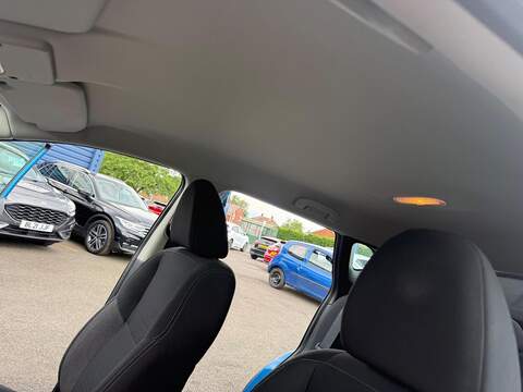 Nissan Qashqai DIG-T Acenta Premium SUV 1.3 Manual Petrol - U80538
