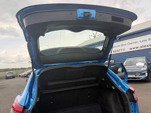 Nissan Qashqai DIG-T Acenta Premium SUV 1.3 Manual Petrol - U80538