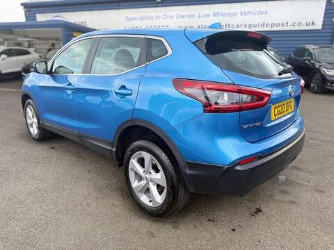Nissan Qashqai DIG-T Acenta Premium SUV 1.3 Manual Petrol - U80538