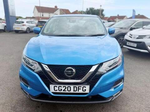 Nissan Qashqai DIG-T Acenta Premium SUV 1.3 Manual Petrol - U80538