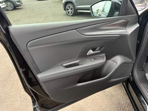 Vauxhall Mokka Electric 50kWh Ultimate Auto 5dr - U80540