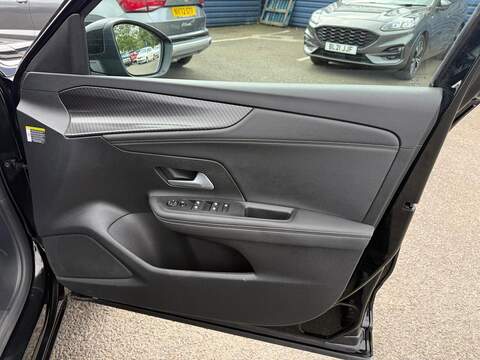 Vauxhall Mokka Electric 50kWh Ultimate Auto 5dr - U80540