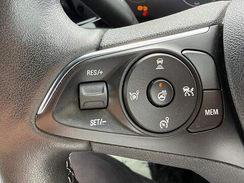Vauxhall Mokka Electric 50kWh Ultimate Auto 5dr - U80540