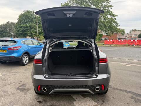Jaguar E-PACE 2.0 P200 S SUV 5dr Petrol Auto AWD Euro 6 (s/s) (200 ps) - U80546