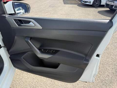 Volkswagen Polo 1.0 EVO Match Hatchback 5dr Petrol Manual Euro 6 (s/s) (80 ps) - U80549