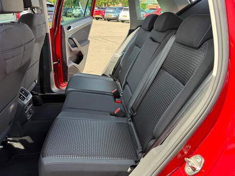 Volkswagen Tiguan 1.5 TSI Active DSG Euro 6 (s/s) 5dr - U80550