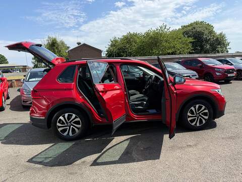 Volkswagen Tiguan 1.5 TSI Active DSG Euro 6 (s/s) 5dr - U80550