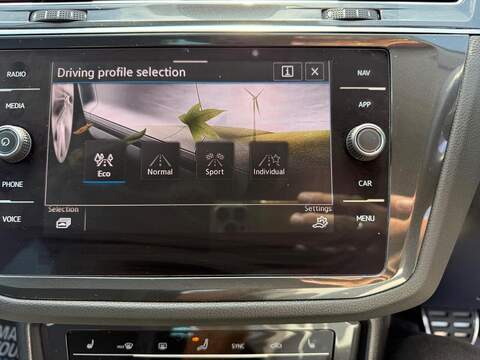 Volkswagen Tiguan 1.5 TSI Active DSG Euro 6 (s/s) 5dr - U80550