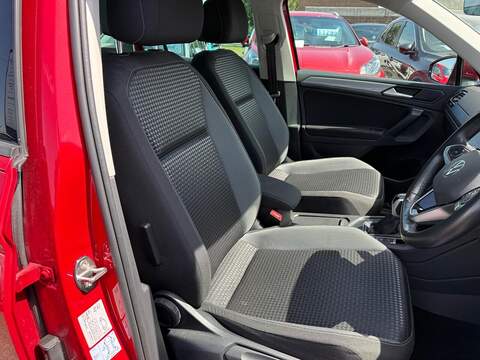 Volkswagen Tiguan 1.5 TSI Active DSG Euro 6 (s/s) 5dr - U80550