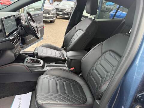 Ford Focus 1.0T EcoBoost MHEV ST-Line X Euro 6 (s/s) 5dr - U80555